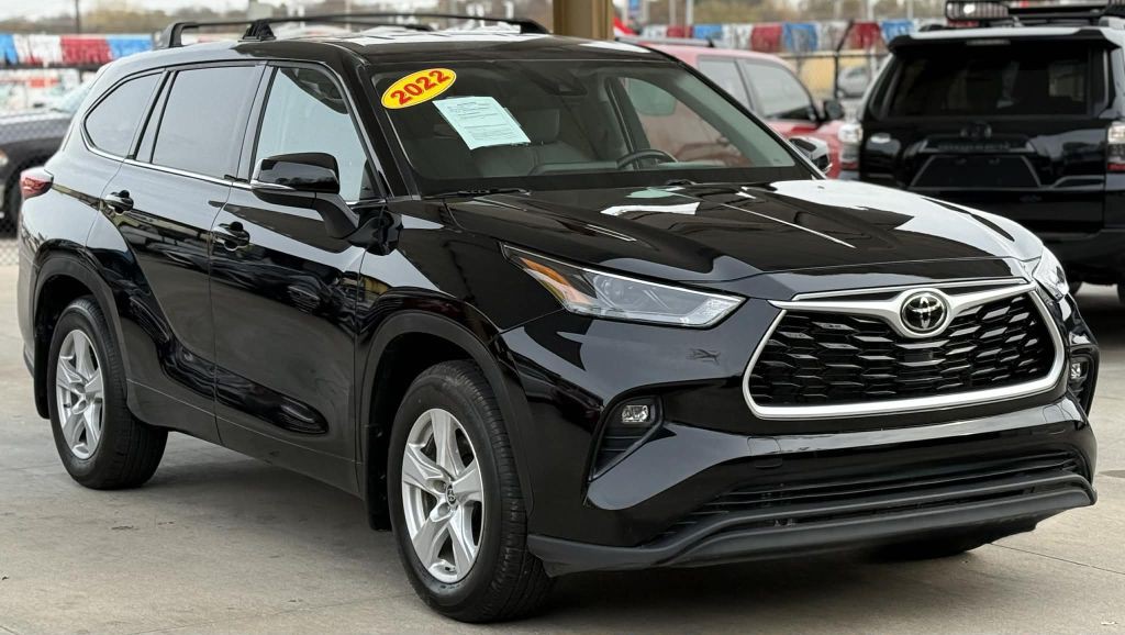 2022 Toyota Highlander Image 3