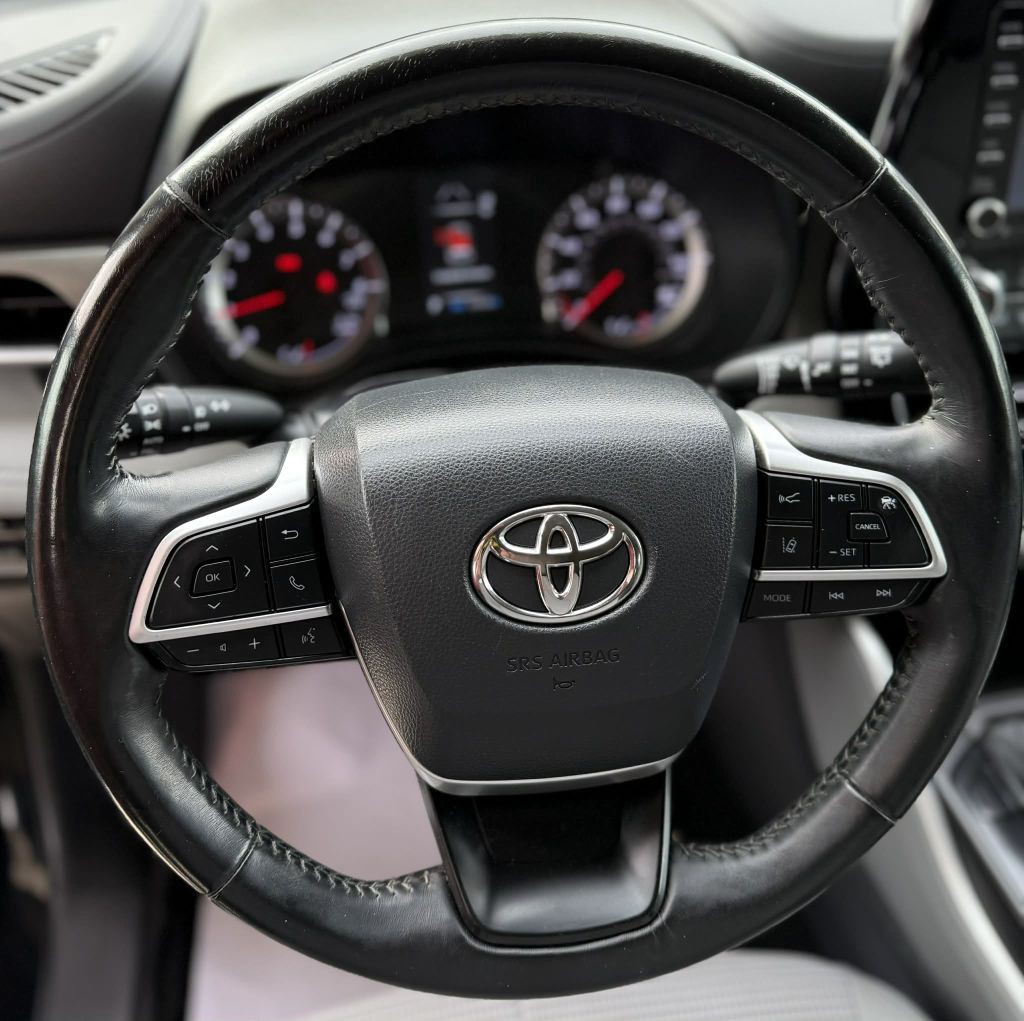 2022 Toyota Highlander Image 13