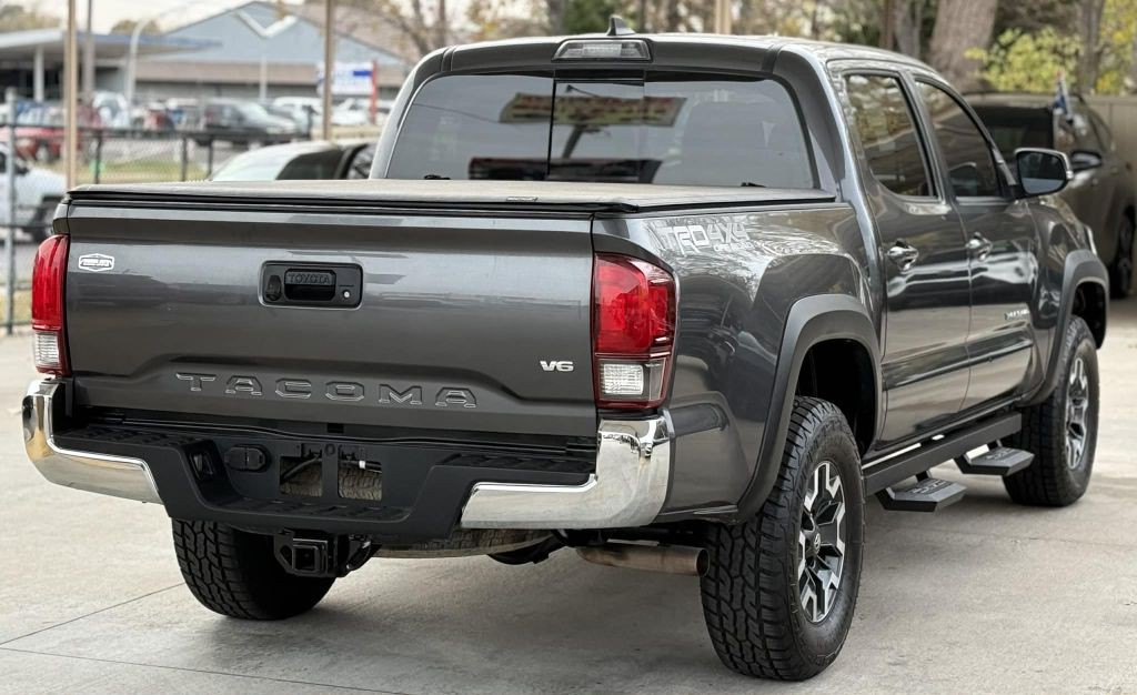 2018 Toyota Tacoma Image 4