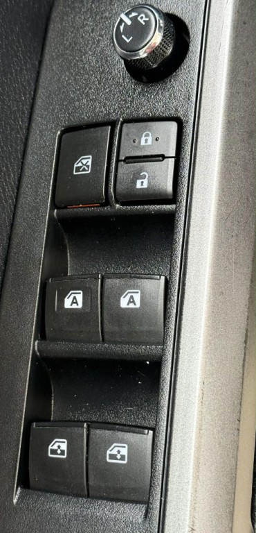 2018 Toyota Tacoma Image 9