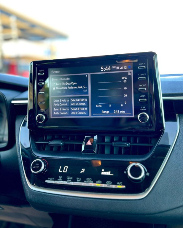 2020 Toyota Corolla Image 16