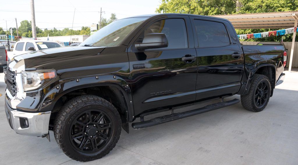 2018 Toyota Tundra Image 2