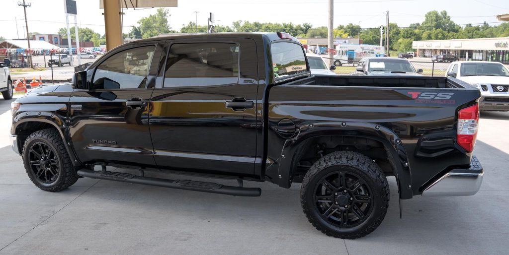 2018 Toyota Tundra Image 9