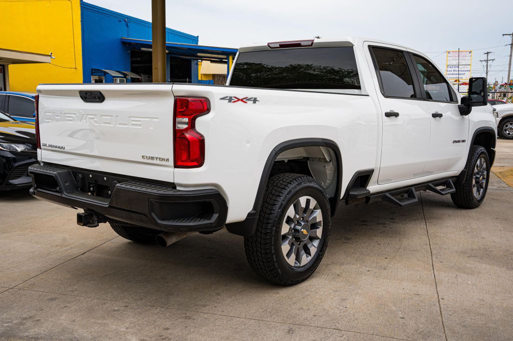 2021 Chevrolet Silverado 1500 Image 4