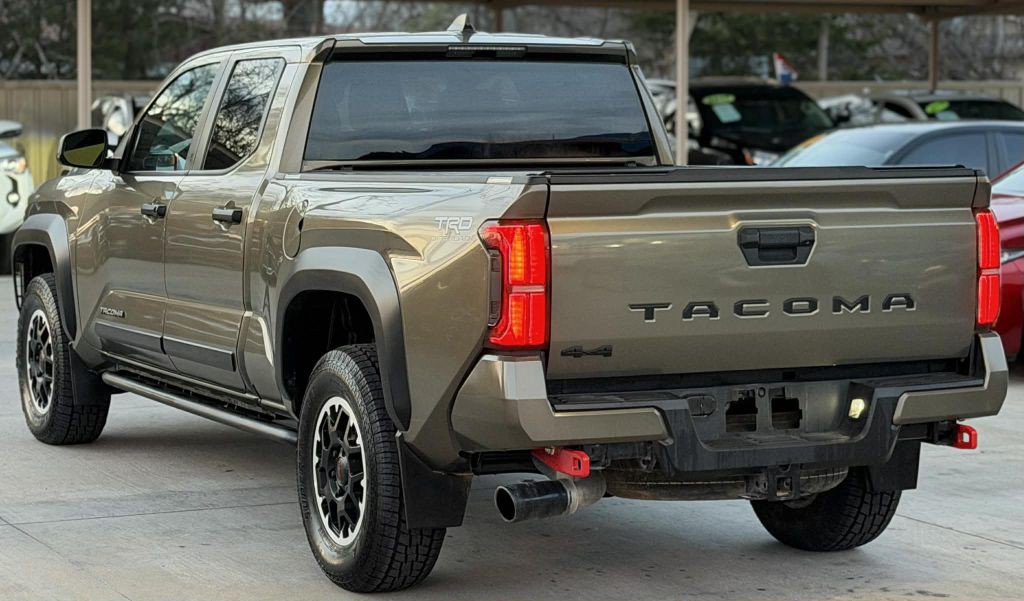 2024 Toyota Tacoma Image 6