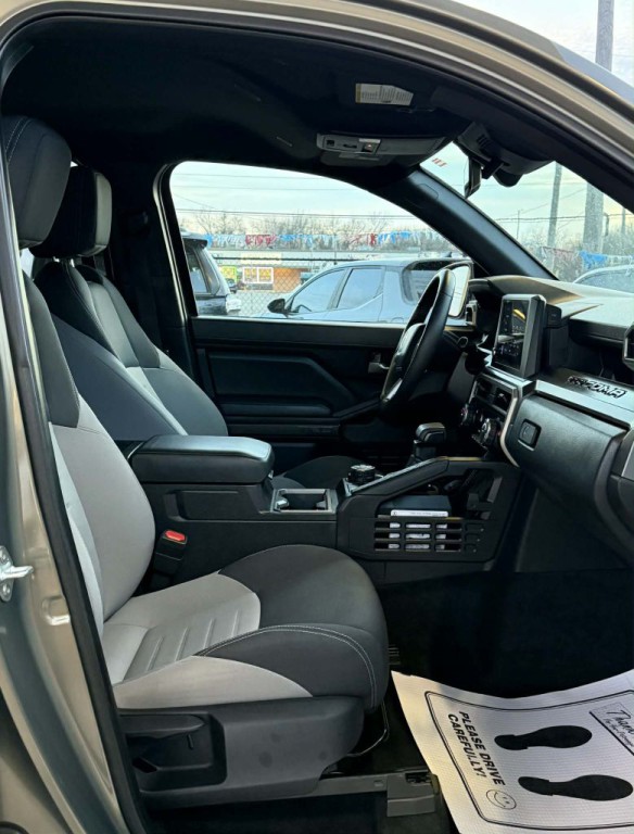 2024 Toyota Tacoma Image 14