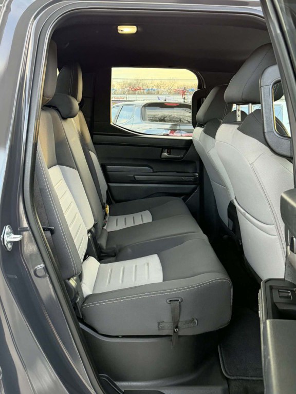 2025 Toyota Tacoma Image 18