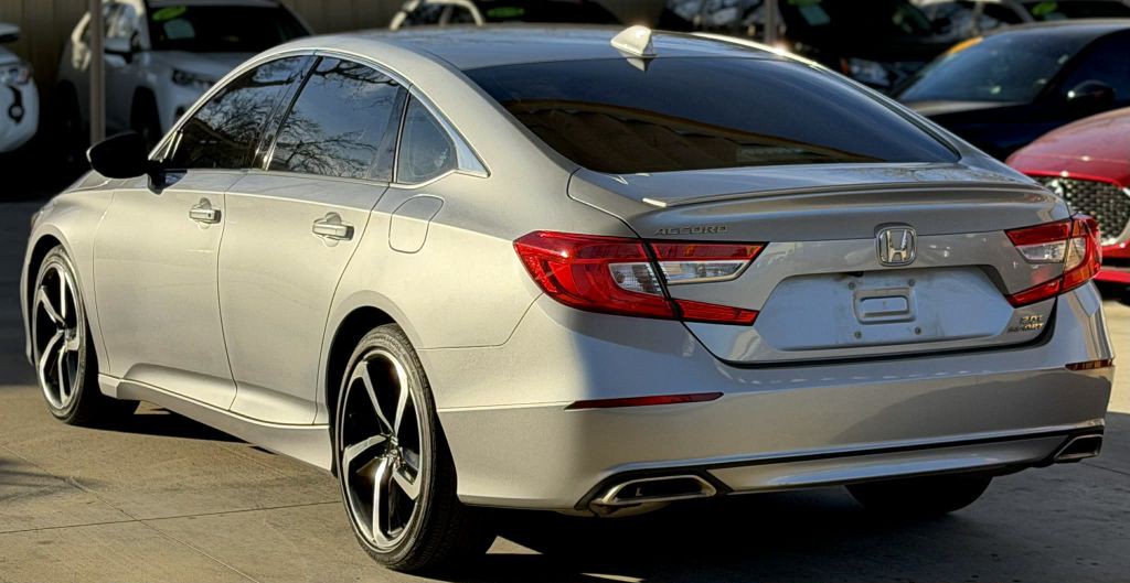 2020 Honda Accord Image 6