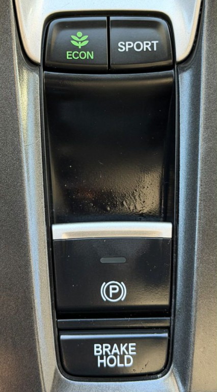 2020 Honda Accord Image 17