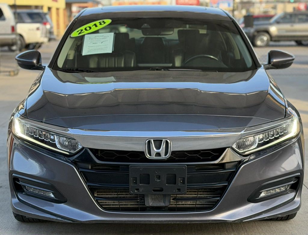 2018 Honda Accord Image 2