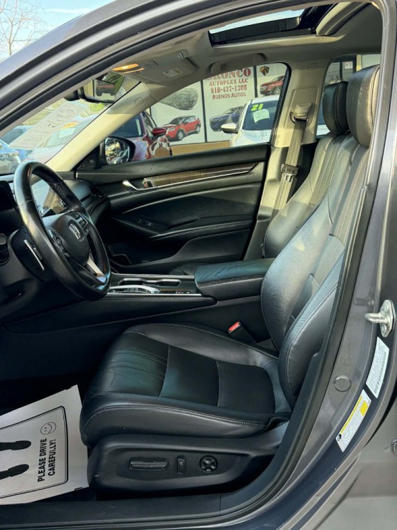 2018 Honda Accord Image 13