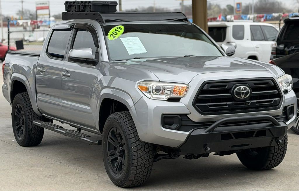 2019 Toyota Tacoma Image 3