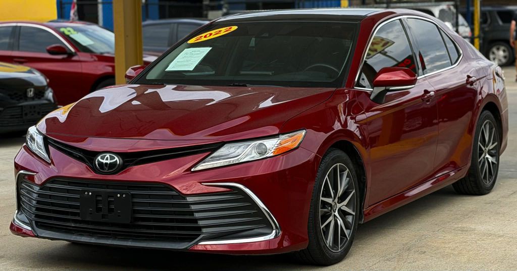 2022 Toyota Camry Image 1