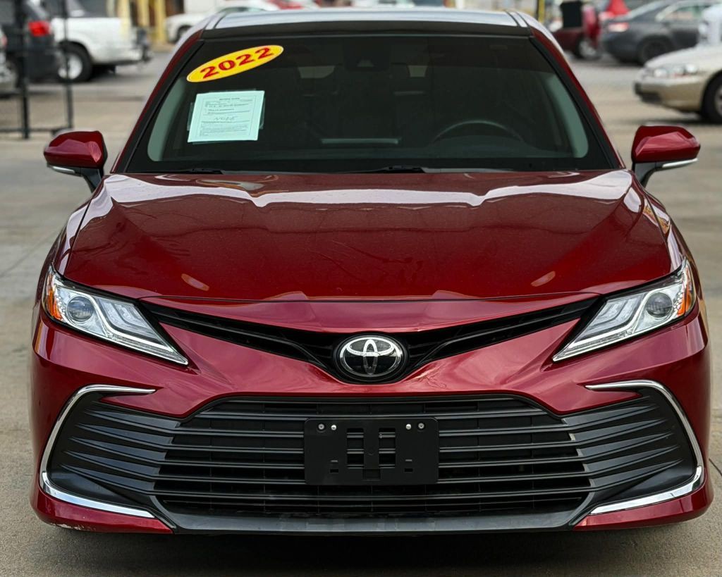 2022 Toyota Camry Image 2