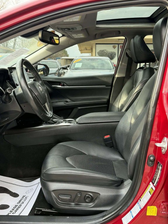 2022 Toyota Camry Image 9