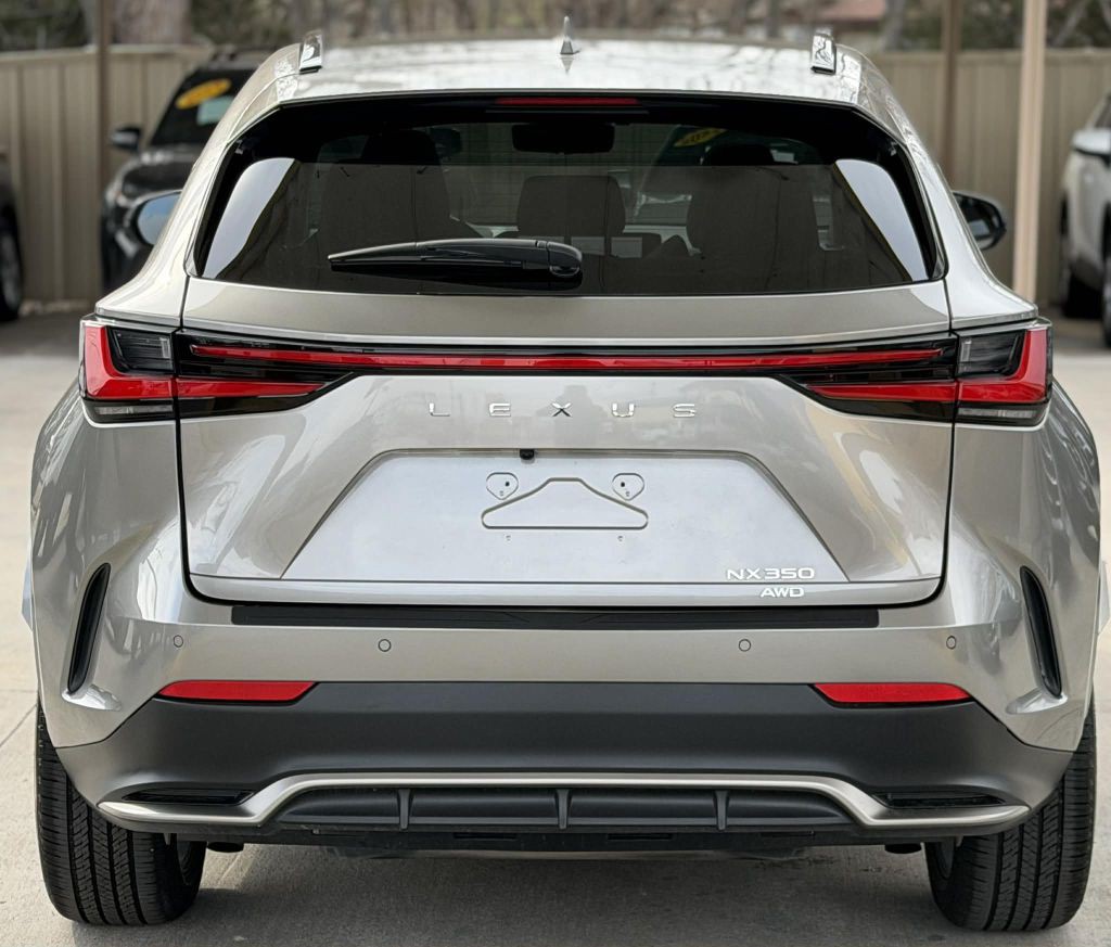 2024 Lexus NX Image 5