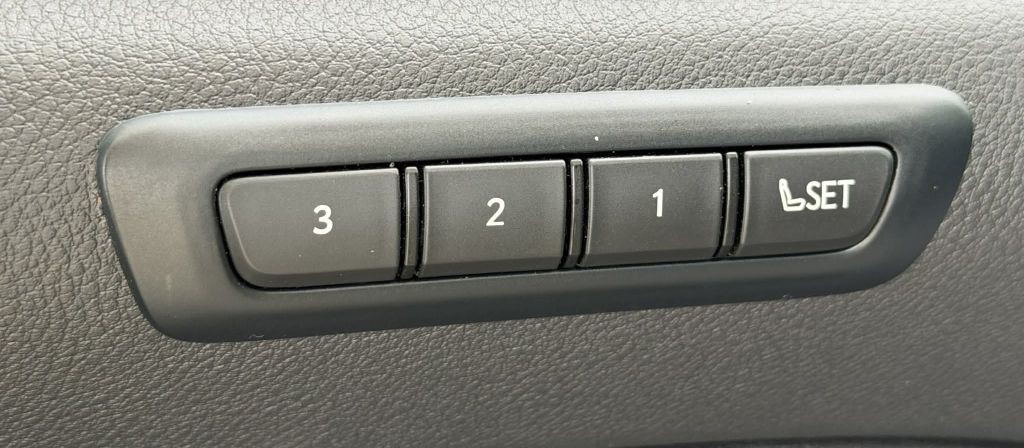 2024 Lexus NX Image 11