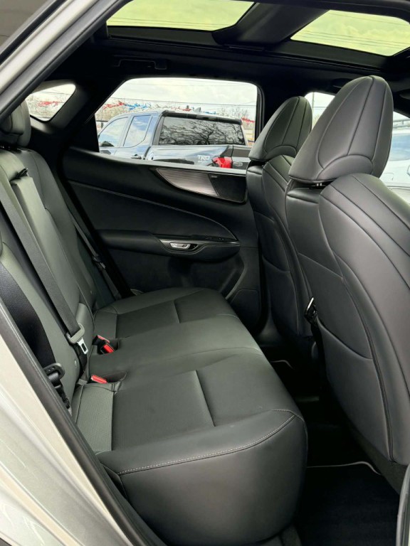 2024 Lexus NX Image 15