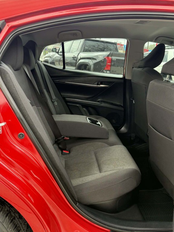 2025 Toyota Camry Image 13