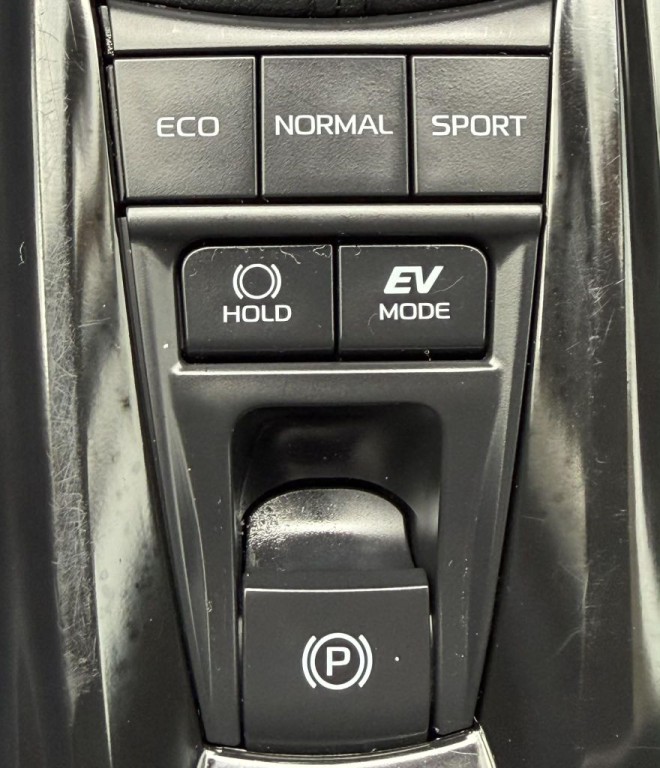 2025 Toyota Camry Image 17