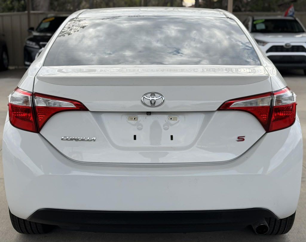 2015 Toyota Corolla Image 5