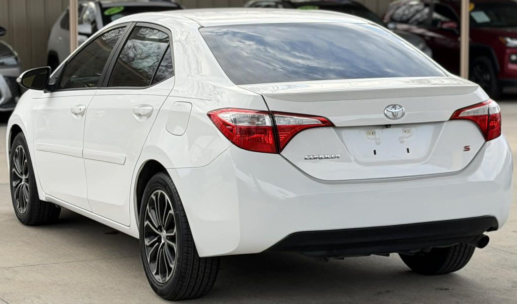 2015 Toyota Corolla Image 6