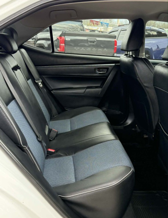 2015 Toyota Corolla Image 13