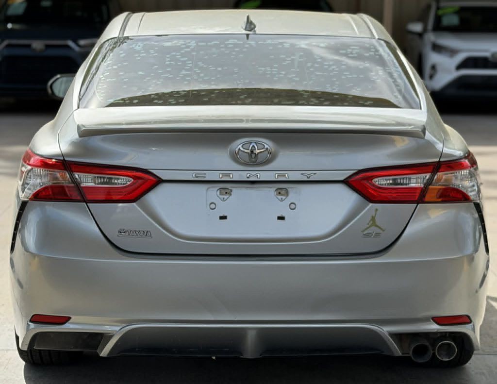 2019 Toyota Camry Image 5