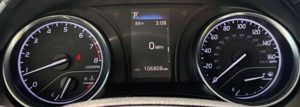 2019 Toyota Camry Image 17