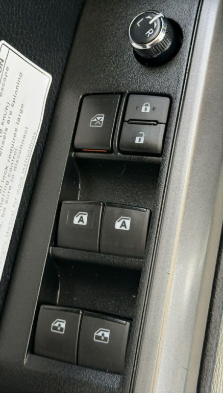 2018 Toyota Tacoma Image 8