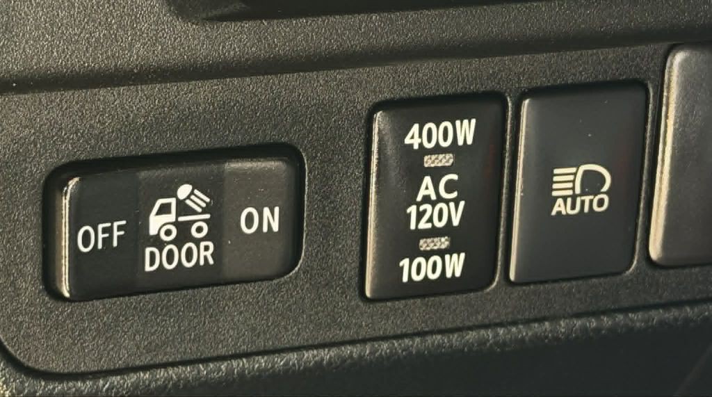 2018 Toyota Tacoma Image 9