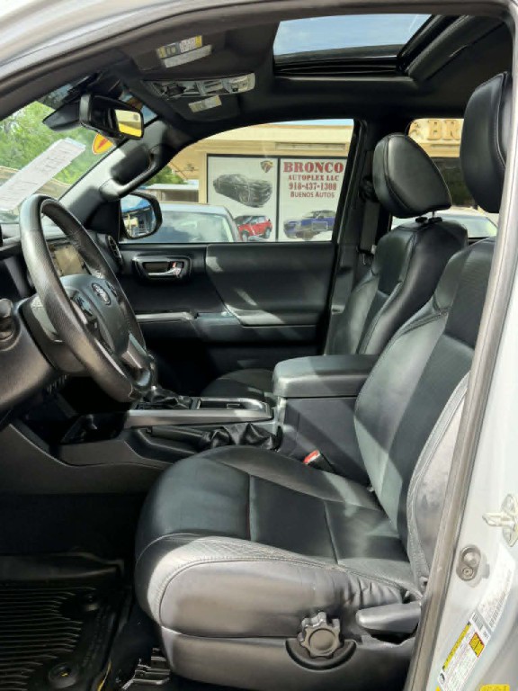 2018 Toyota Tacoma Image 11