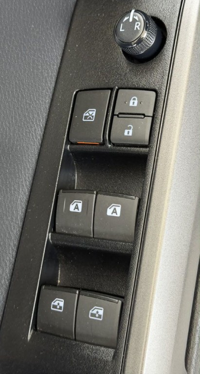 2023 Toyota Tacoma Image 9