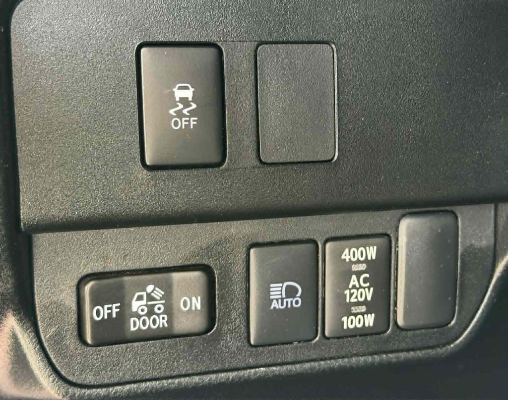 2023 Toyota Tacoma Image 10