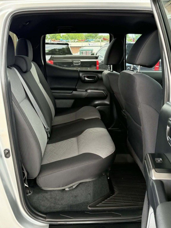 2023 Toyota Tacoma Image 14