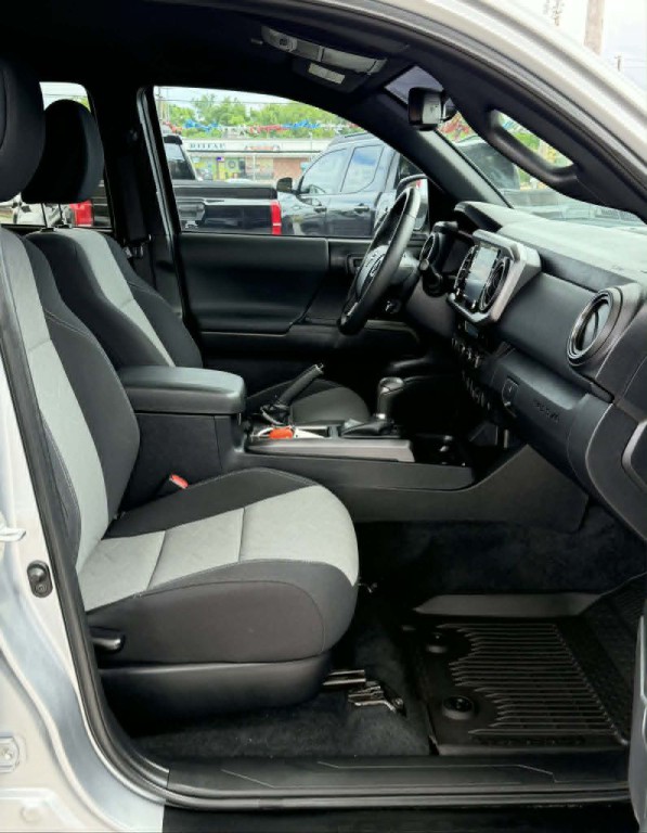 2023 Toyota Tacoma Image 15