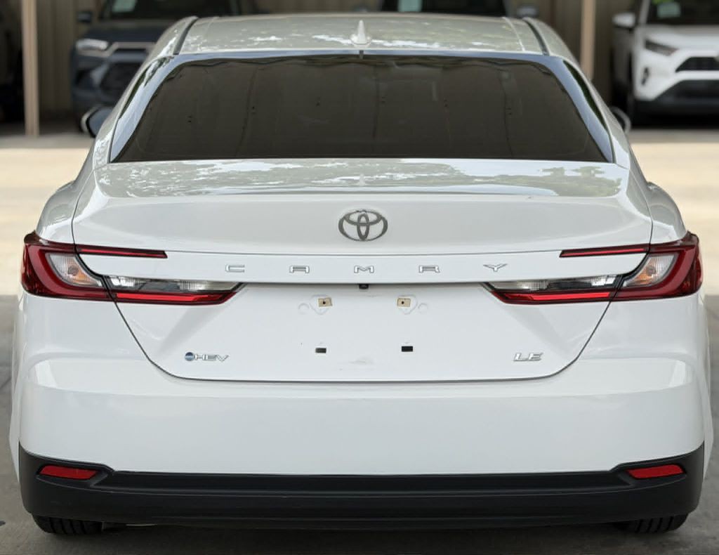 2025 Toyota Camry Image 5