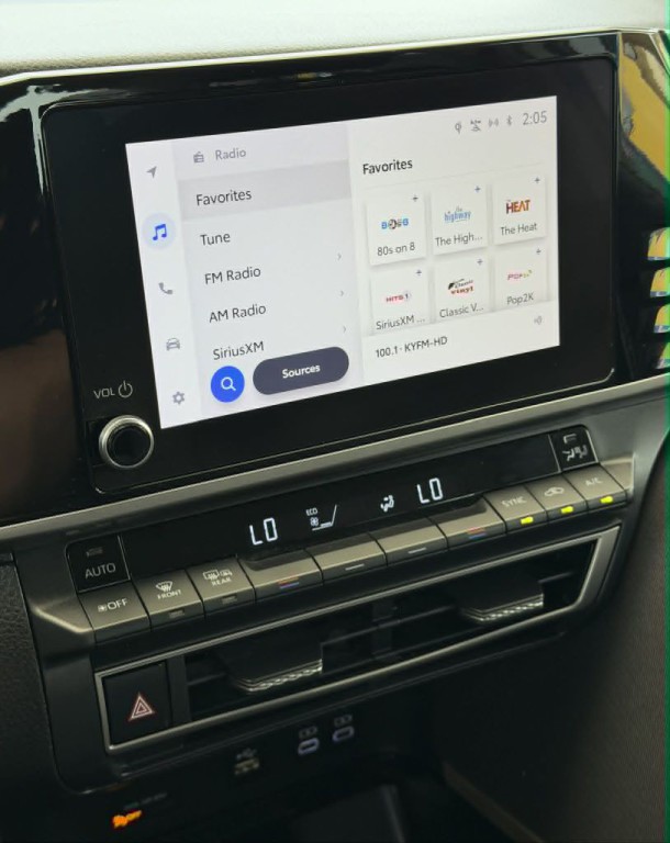 2025 Toyota Camry Image 16