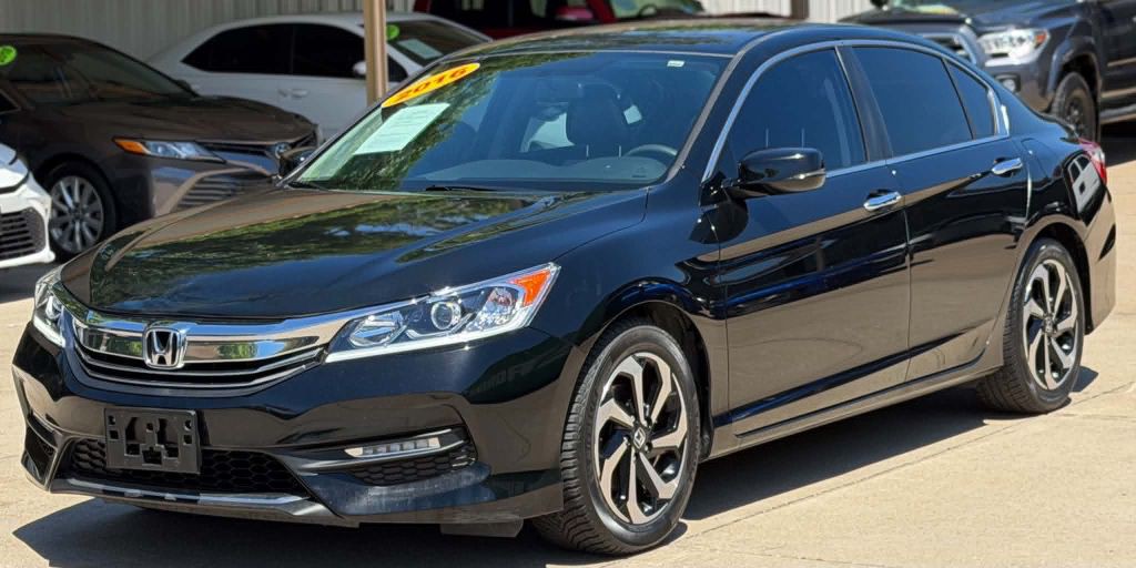 2016 Honda Accord Image 1