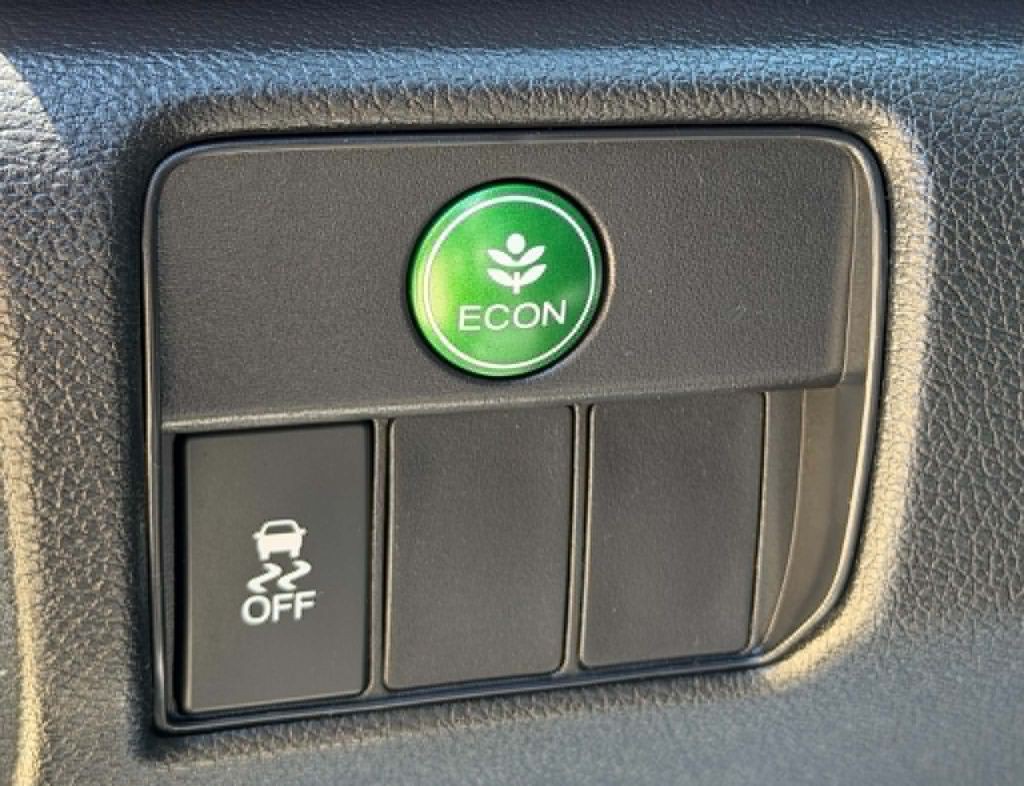 2016 Honda Accord Image 9