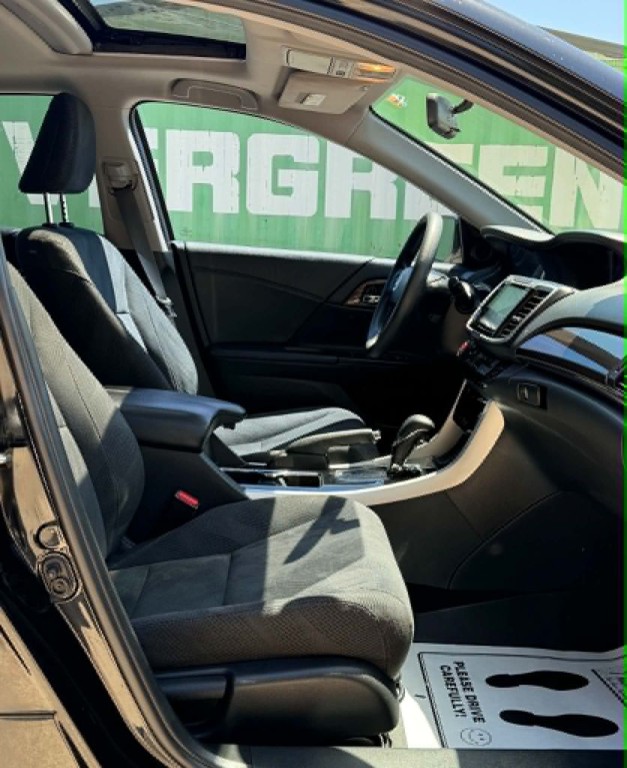 2016 Honda Accord Image 14