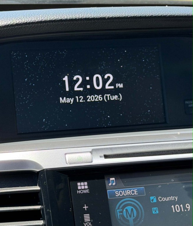 2016 Honda Accord Image 17