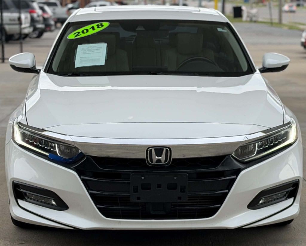 2018 Honda Accord Image 2