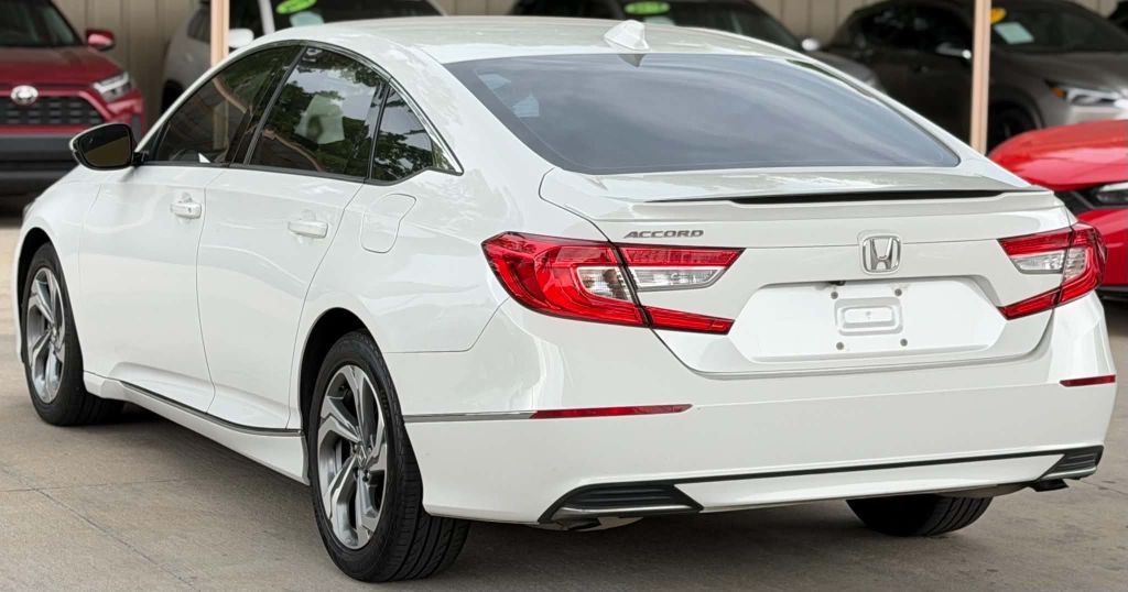 2018 Honda Accord Image 6