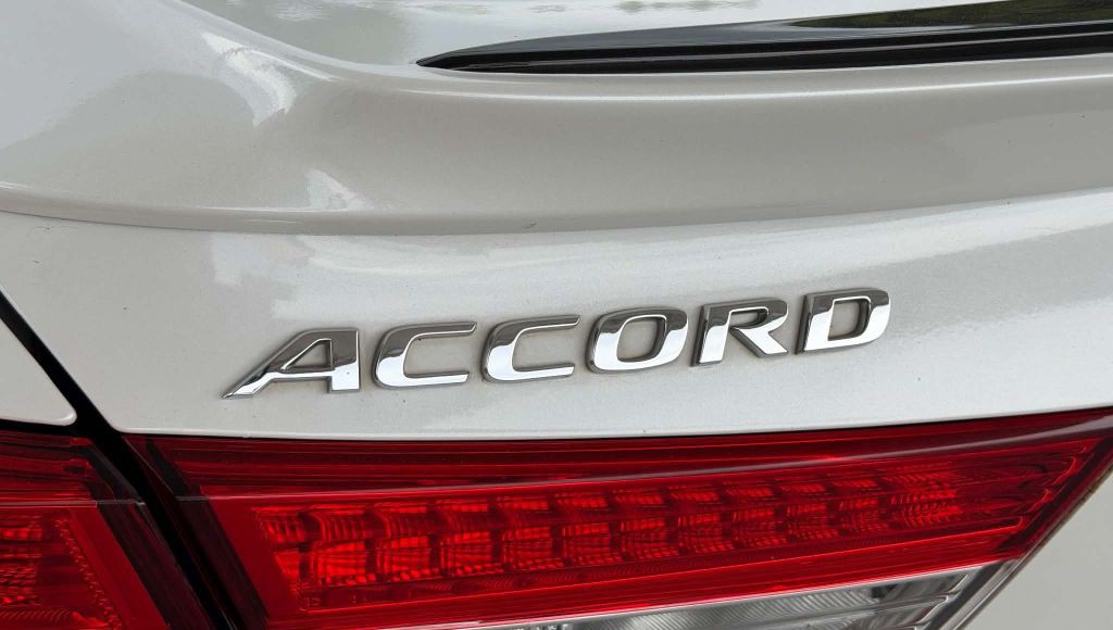 2018 Honda Accord Image 7