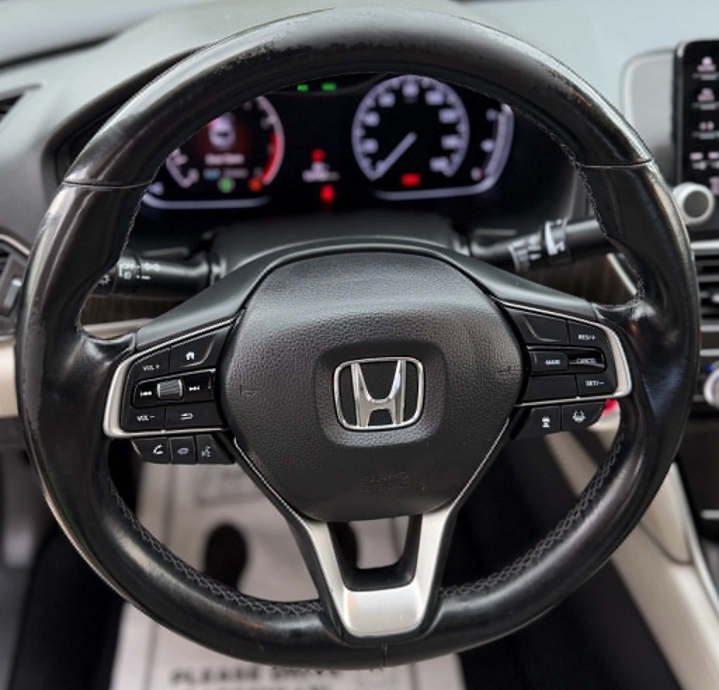 2018 Honda Accord Image 15