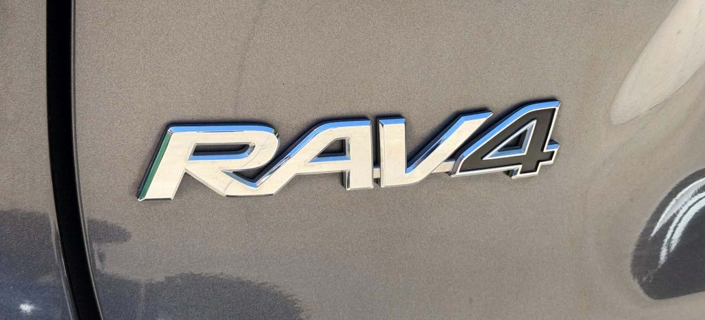 2019 Toyota Rav4 Image 7