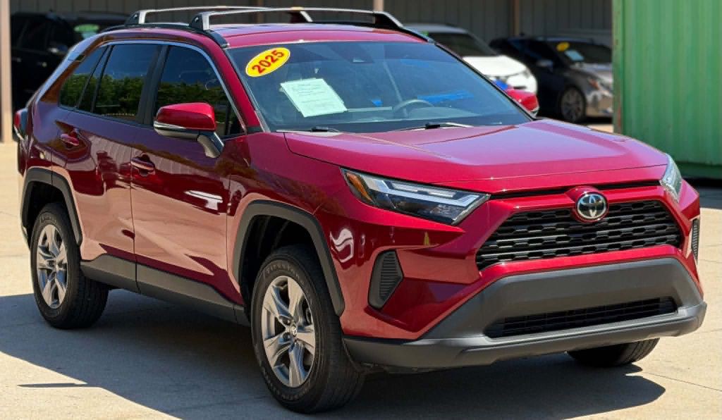 2025 Toyota Rav4 Image 3