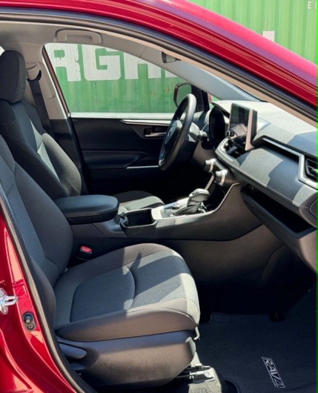 2025 Toyota Rav4 Image 14