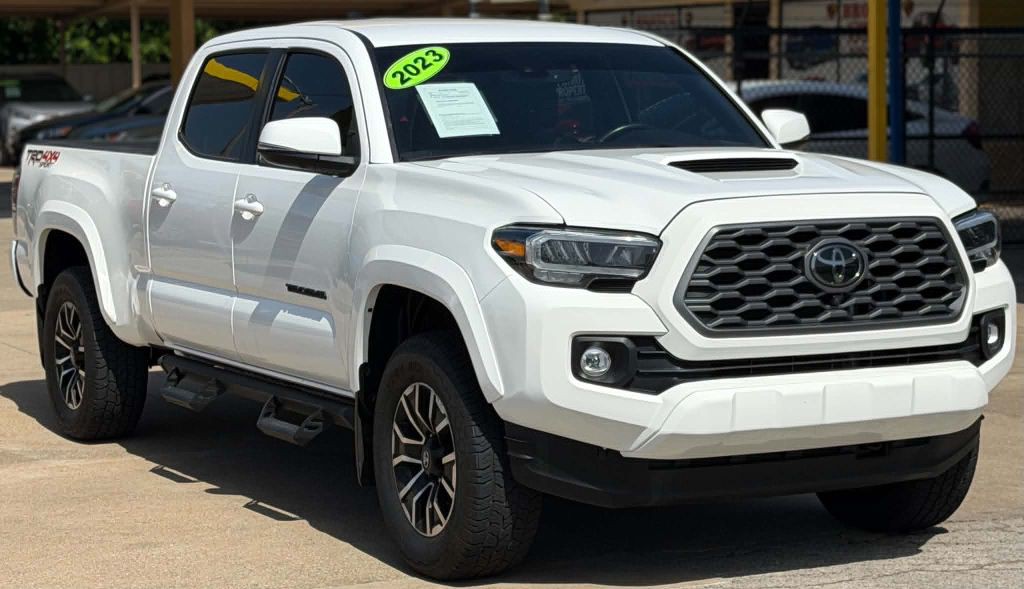 2023 Toyota Tacoma Image 3